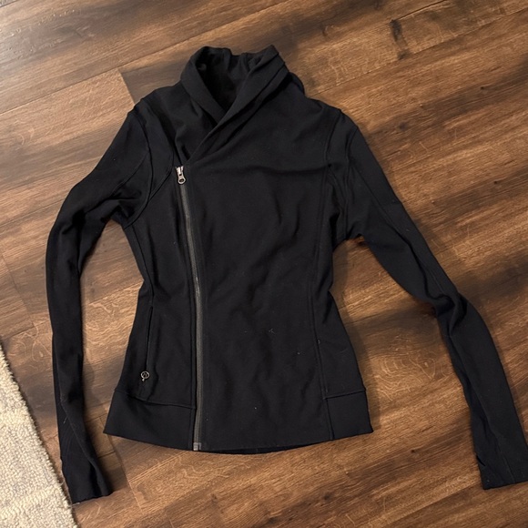 lululemon athletica Black Jacket - Picture 1 of 1